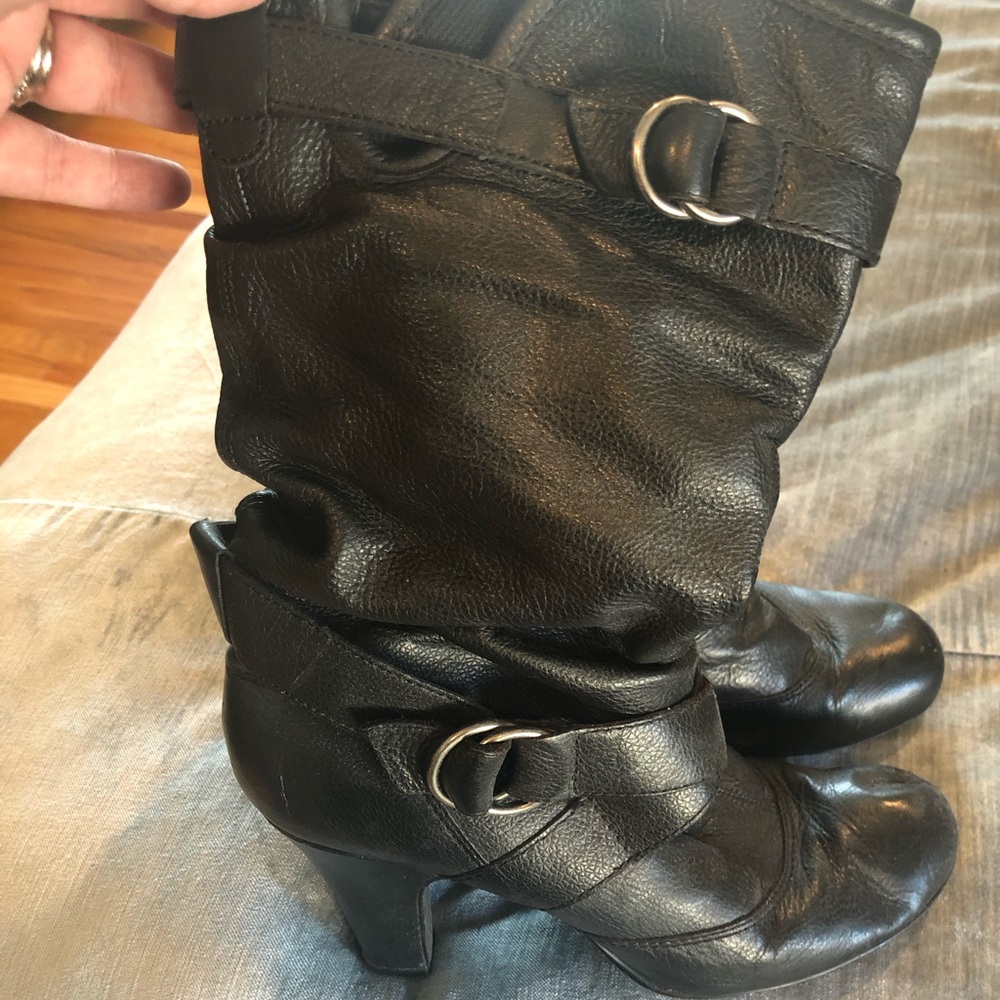 Black leather mid-calf slouch boots - size 8